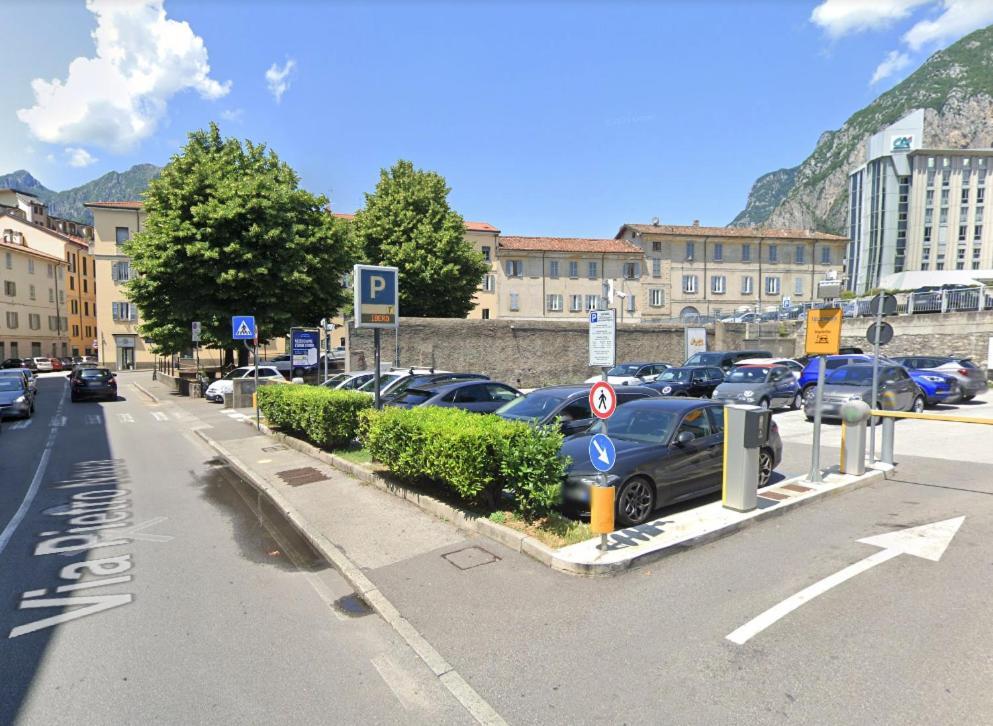 Casa Imbarcadero Lägenhet Lecco Exteriör bild